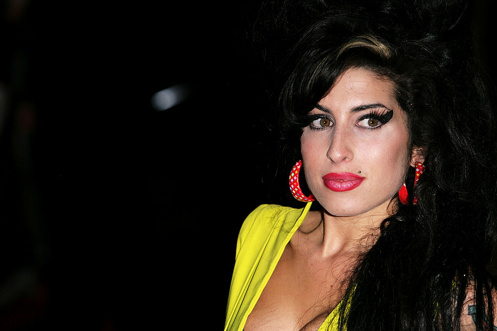 Amy Winehouse y cómo el insultar al líder de The Zutons nos dio el cover de "Valerie"  