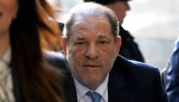 Anulan la condena por violación de Harvey Weinstein; tendrá un nuevo juicio