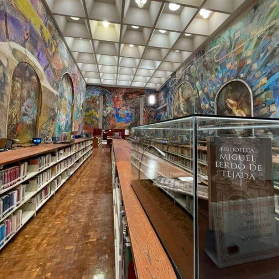 Un paseo por la biblioteca Lerdo de Tejada