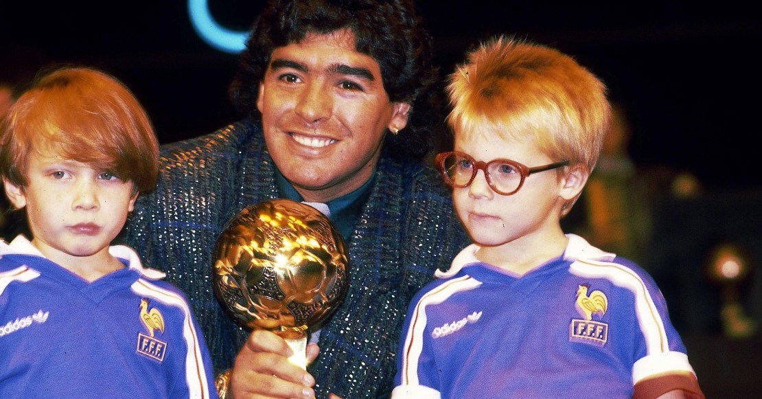 Subastan Balón de Oro que Maradona ganó tras el Mundial de México 1986 y que estuvo desaparecido varios años