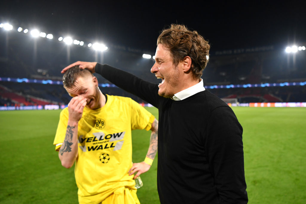 Una imagen de dos personas que aman al Borussia Dortmund