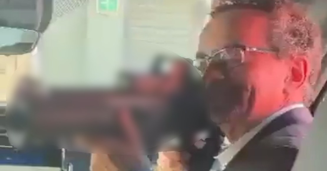 Reino Unido despide a embajador en México por video con un rifle