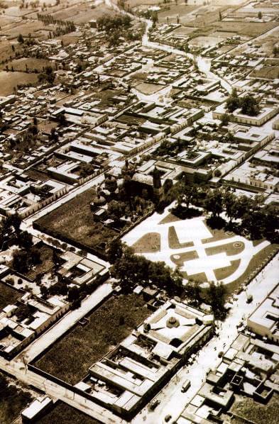 Sobre la ruda y bella colonia Clavería