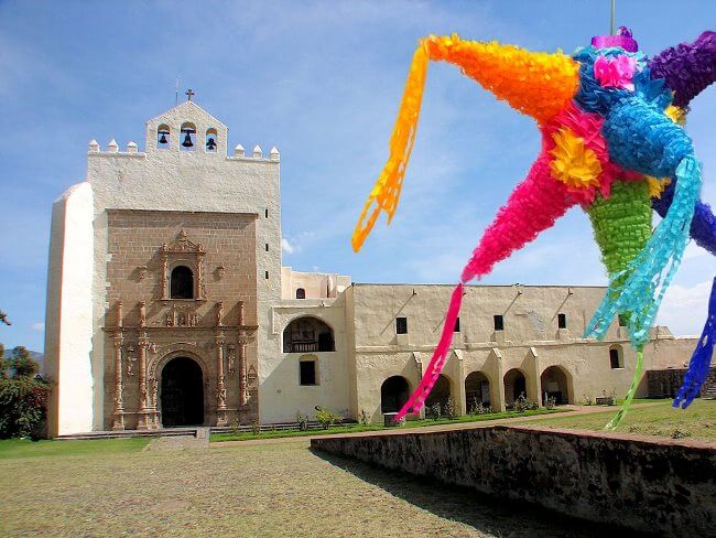 Sobre Acolman, el lugar en el que hay más piñatas que personas