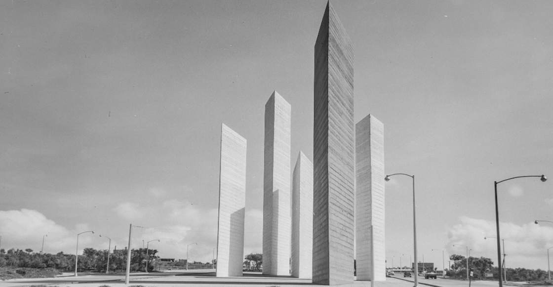 La historia oculta de las Torres de Satélite y la ‘Ciudad del futuro