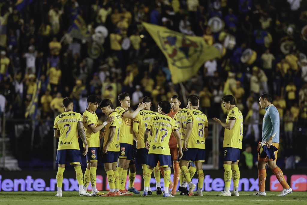 América