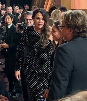 Conan O'Brien hace chistes sobre polémica de Karla Sofía Gascón en los premios Oscar 2025