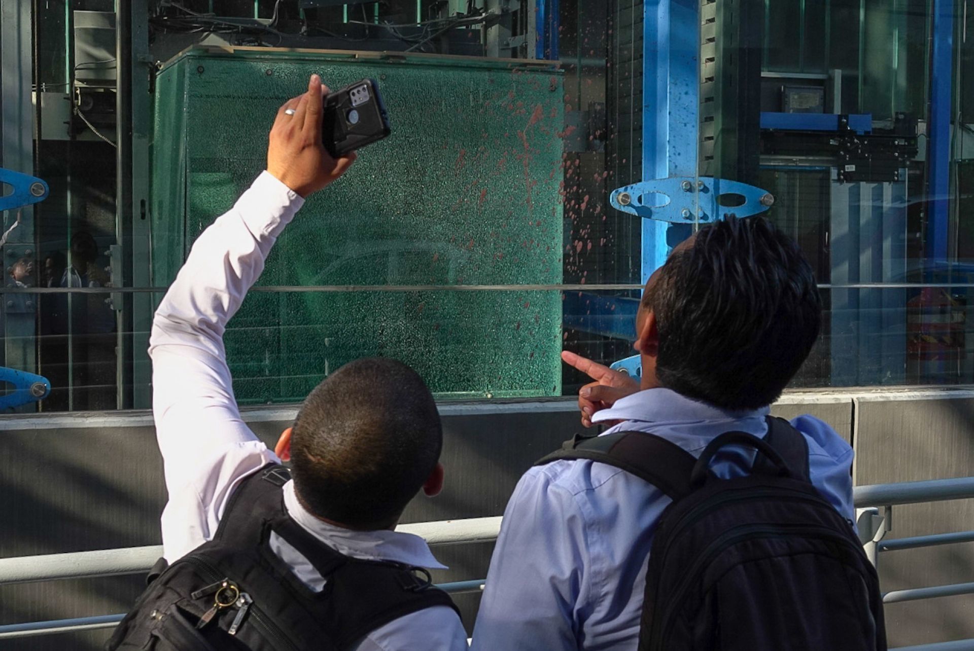 Elevador se desploma y aplasta a trabajador en la colonia Escandón