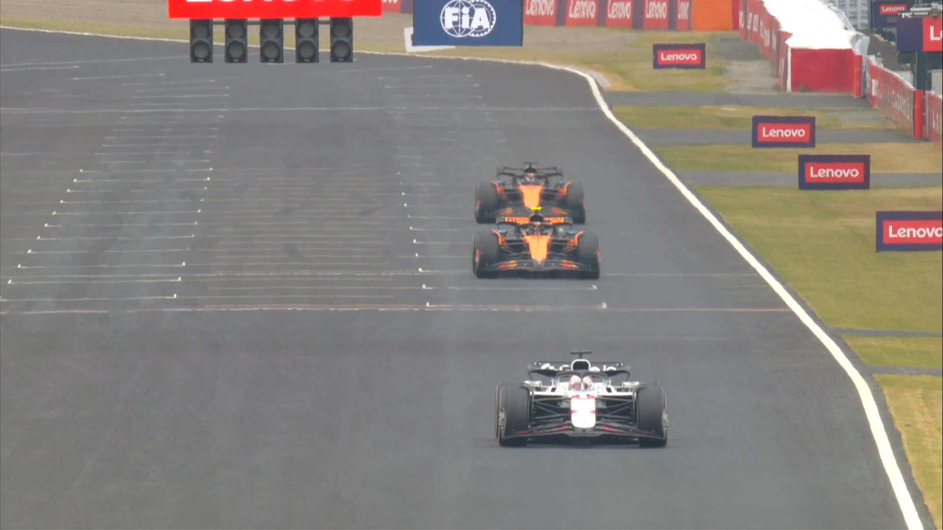 Piastri presionó a Norris en el cierre de la carrera