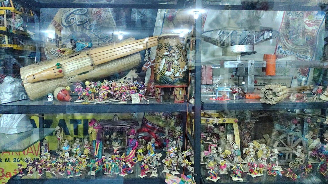 Juguetes y otros objetos conforman la colección del museo.