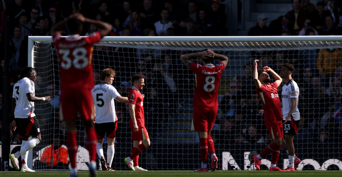 raul-jimenez-fulham-derrotan-liverpool-premier-league