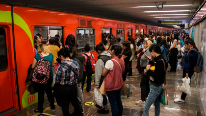 Detienen a 4 sujetos por actos sexuales en Línea 7 del Metro
