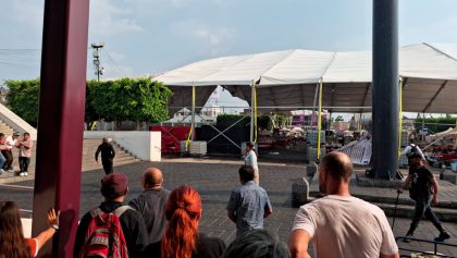 Caída de carpa en Feria del Libro de Neza deja 5 heridos