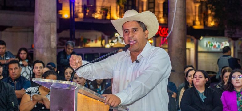 Carlos Manzo, alcalde Uruapan