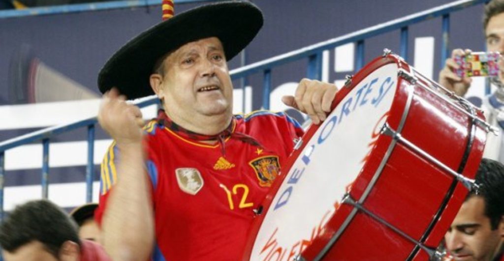 fallece-manolo-el-del-bombo-aficionado-seleccion-espana-2