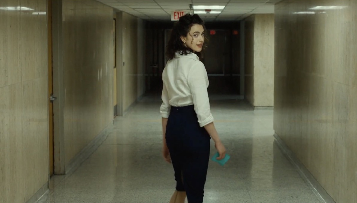 Margaret Qualley en el tráiler de Honey Don't