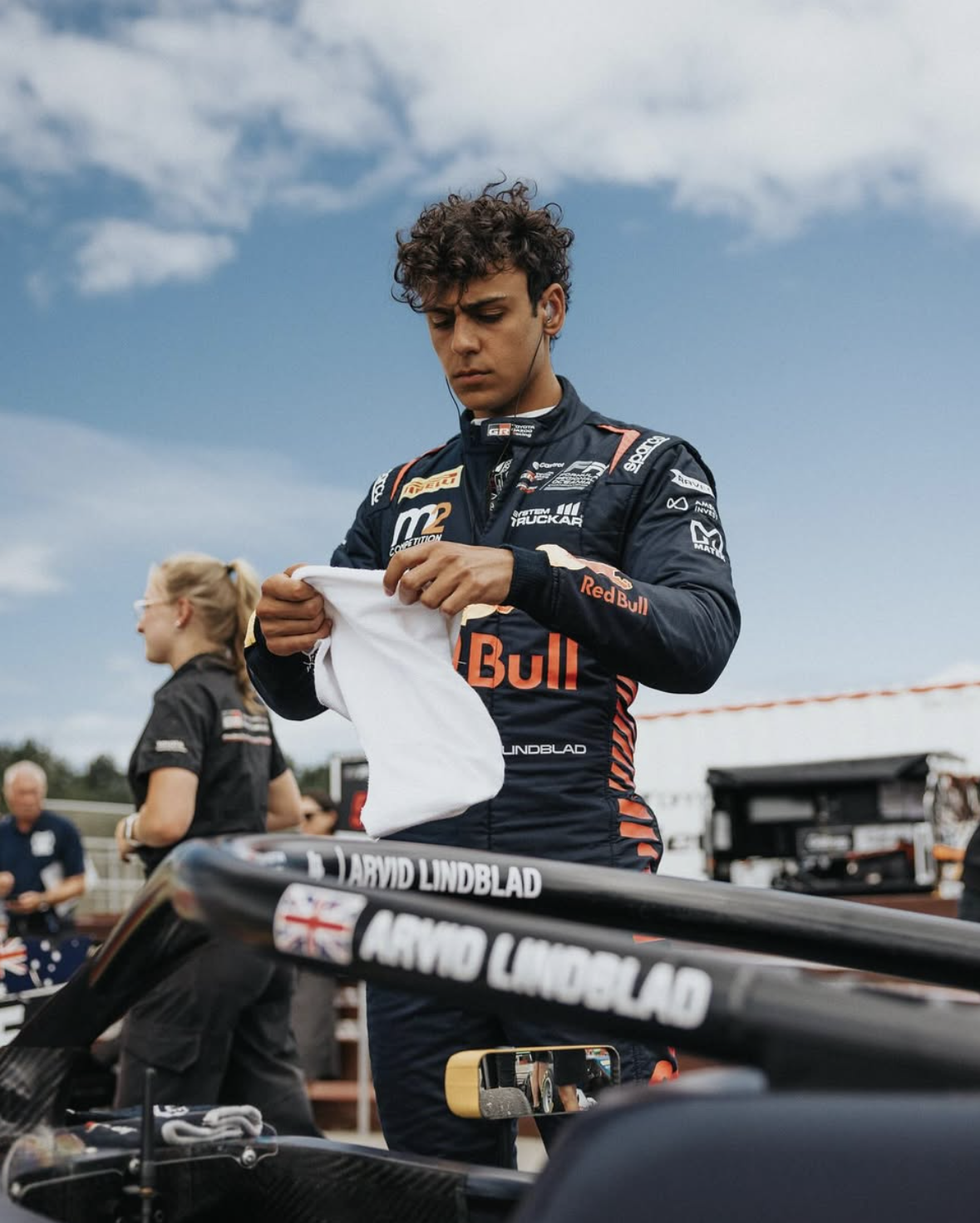 Arvid Lindblad nuevo piloto de Racing Bulls