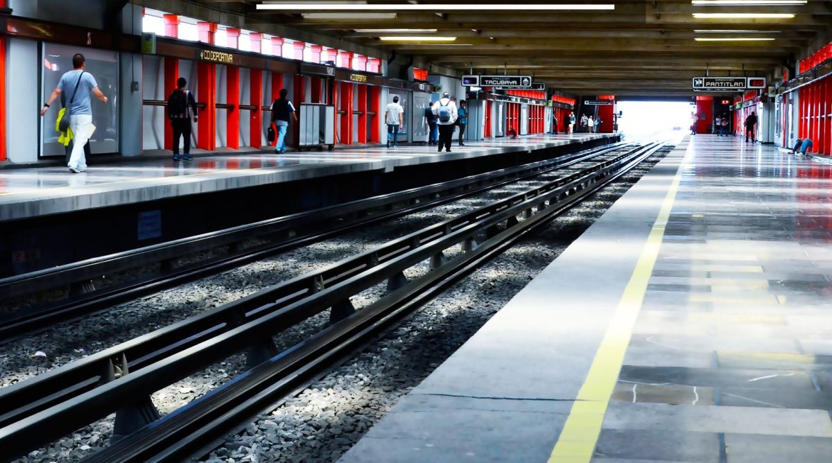 Metro Ciudad Deportiva, línea 9 del metro