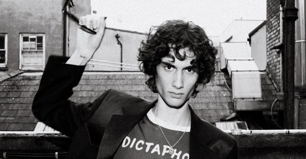 sombr-indie-melancolico-bedroom-pop-listas-internacionales