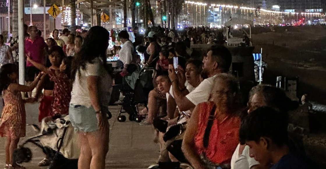 activan-alerta-tsunami-sinaloa-gente-asiste-ver-las-olas-1