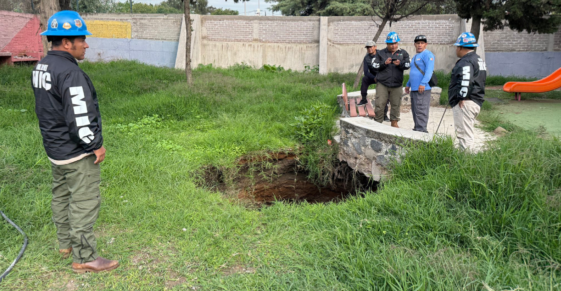 aparece-enorme-socavon-gustavo-a-madero-cdmx