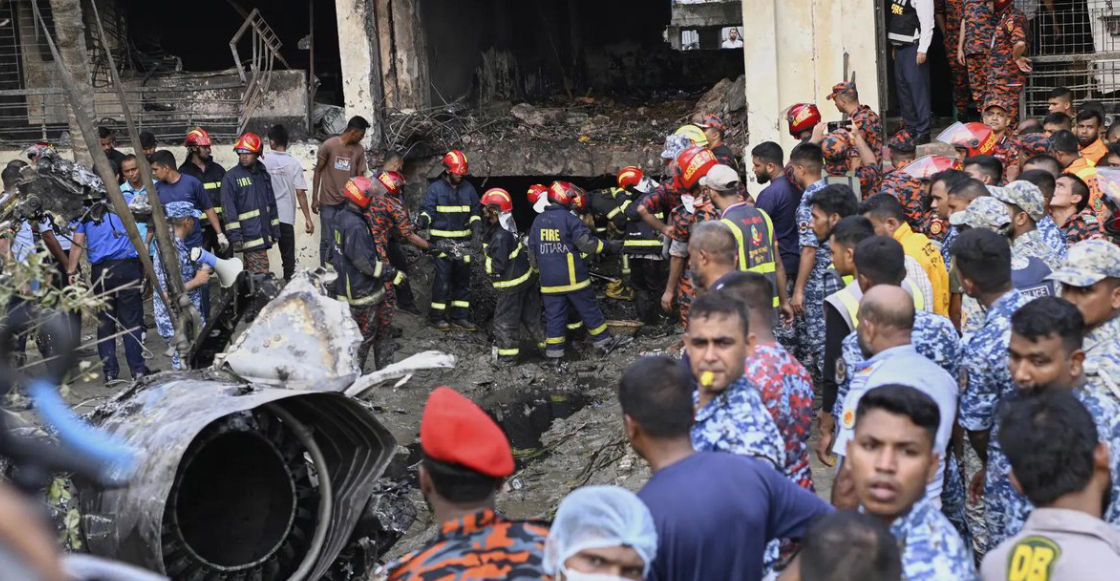 avion-militar-estrella-contra-escuela-bangladesh