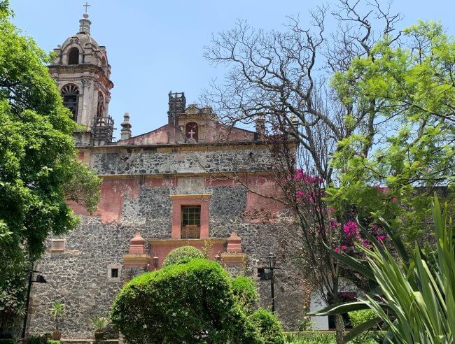 Planes de verano: El Bazar de San Ángel de los sábados