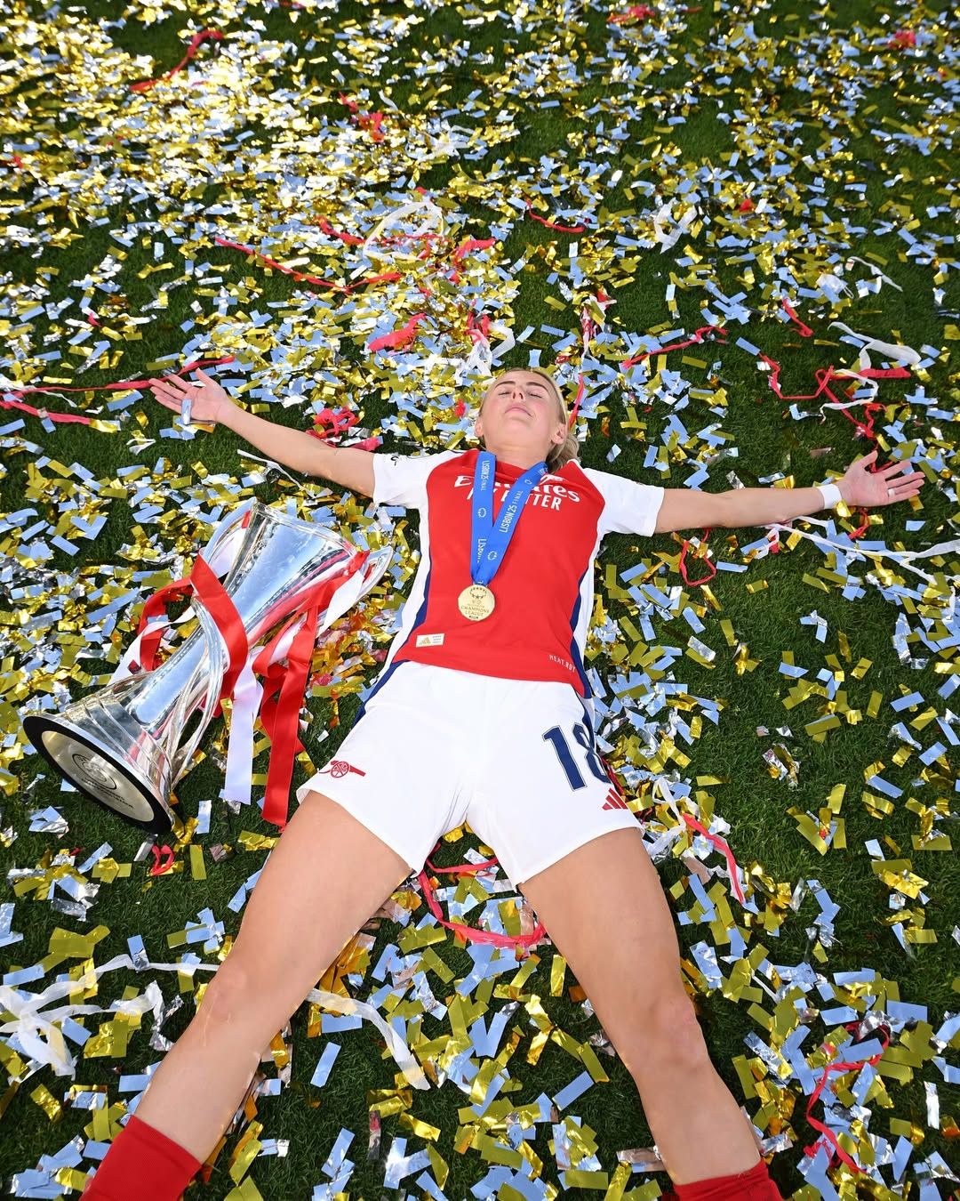 Chloe Kelly, la estrella inglesa que se forjó en el futbol callajero