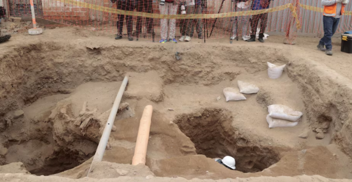 encuentran-tumba-milenaria-peru-mientras-instalaban-gas-1