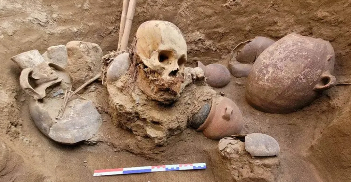 encuentran-tumba-milenaria-peru-mientras-instalaban-gas-2