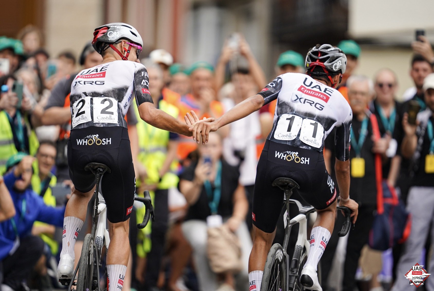 Isaac del Toro junto a Igor Arrieta