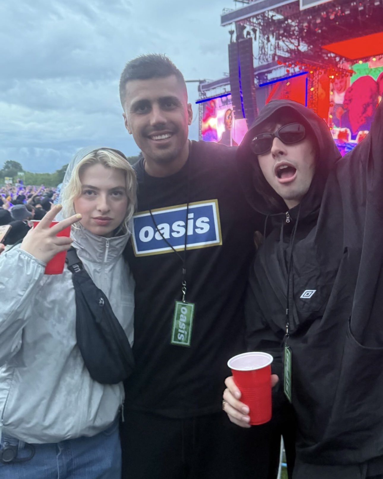 Datos random tour oasis 2025