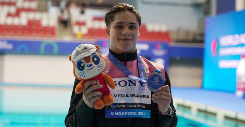 osmar-olvera-consigue-plata-campeonato-mundial-singapur