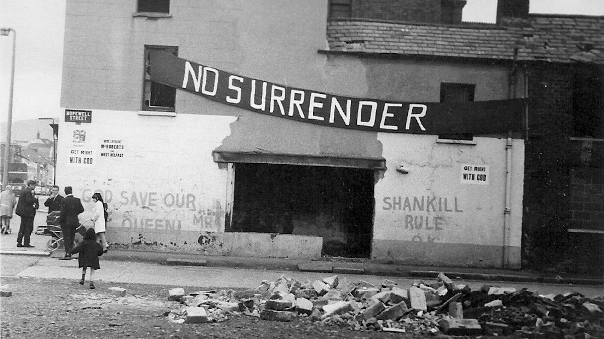 The Shankill road, Belfast durante The Troubles