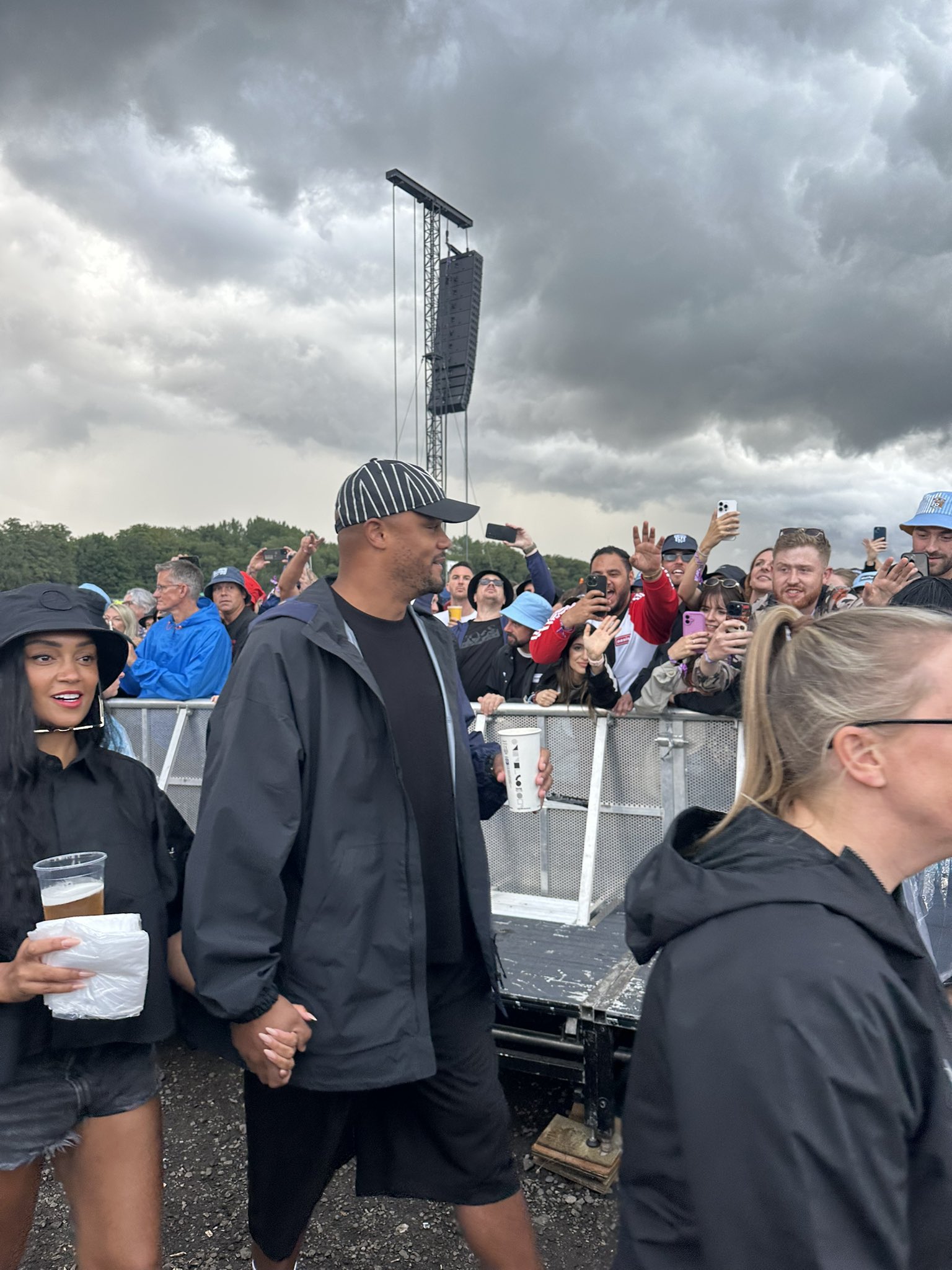 Datos random tour oasis 2025