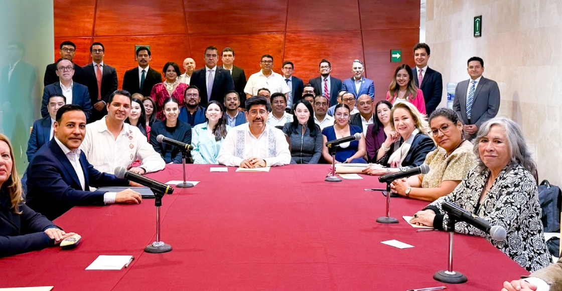 abogado-familiares-43-normalistas-ayotzinapa-renuncia-colaborara-hugo-aguilar-2