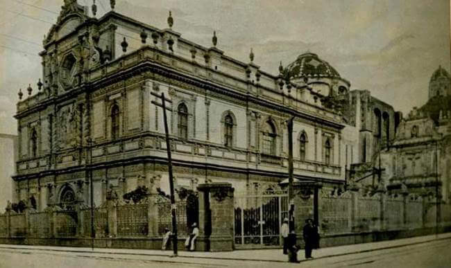 Oda al silencio eterno: La historia de la Biblioteca Nacional de México