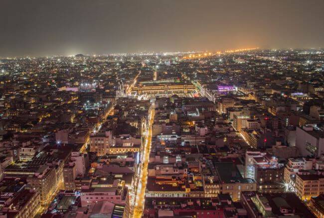 Y a todo esto, ¿cómo debemos manejar en la lluvia?