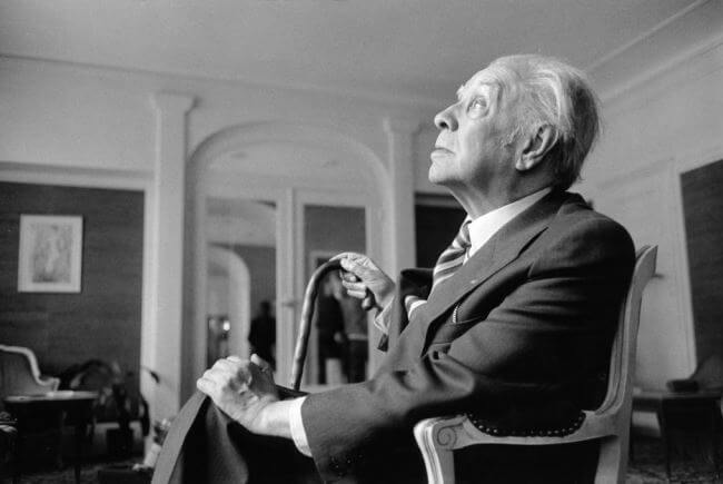 Consejos para escribir cuentos e inventar laberintos, cortesía de Borges