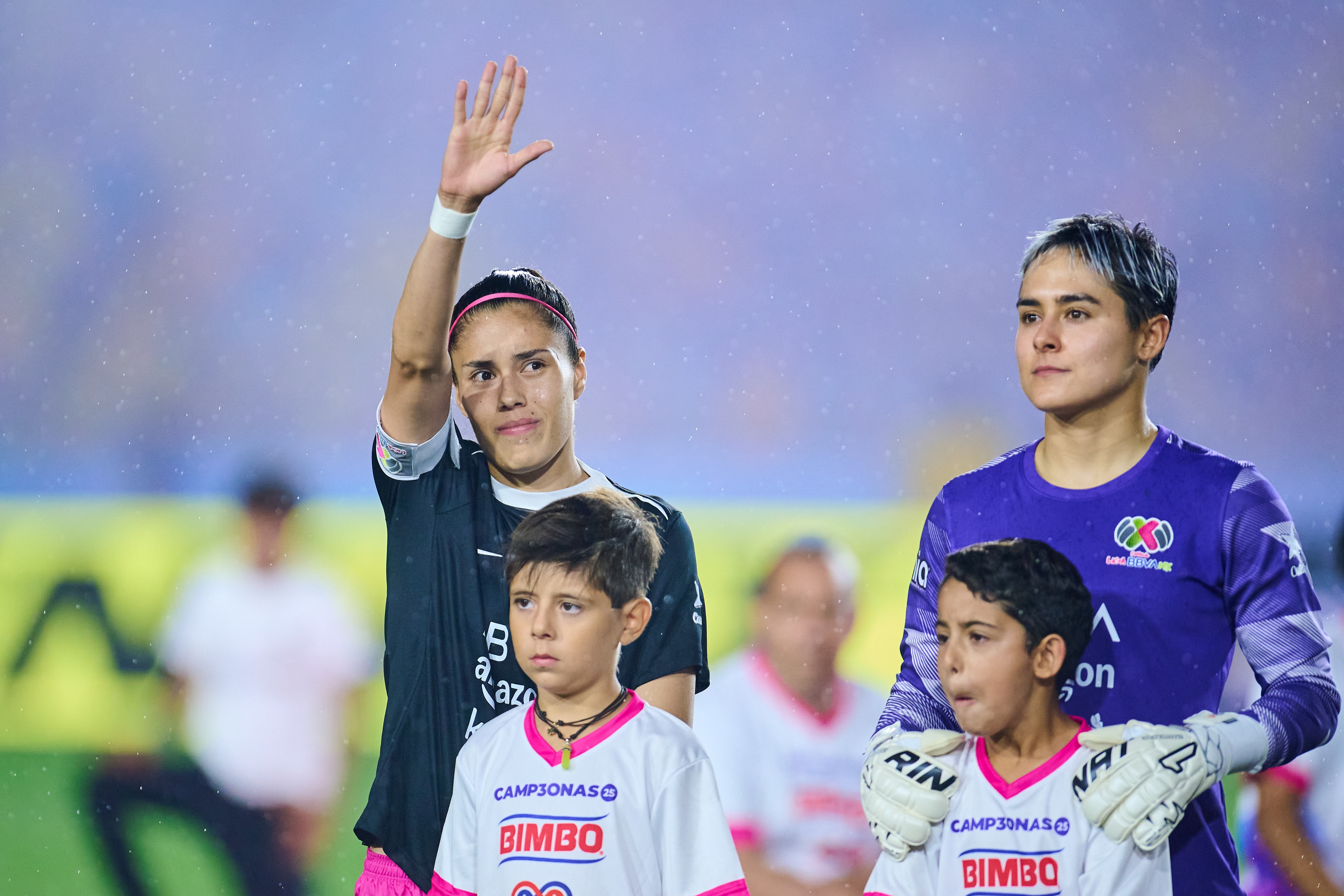 Despedida de Jacqueline Ovalle en el Liga MX Femenil vs Barcelona