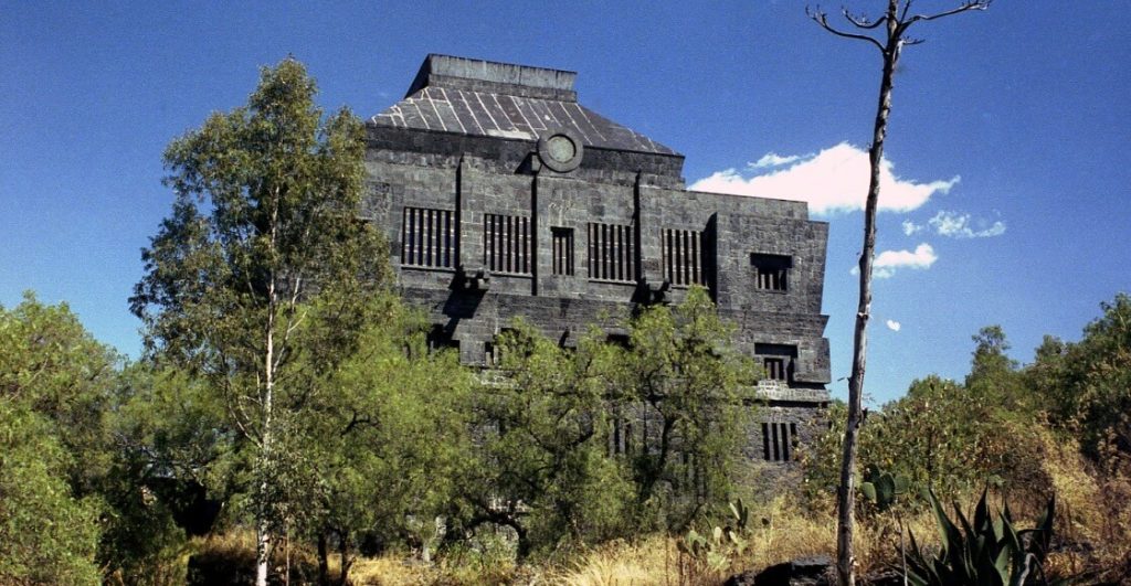 Instrucciones para ver los dioses prehispánicos en el Anahuacalli