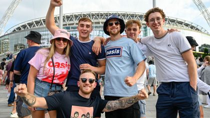 Investigan muerte de fan durante concierto de Oasis en Wembley