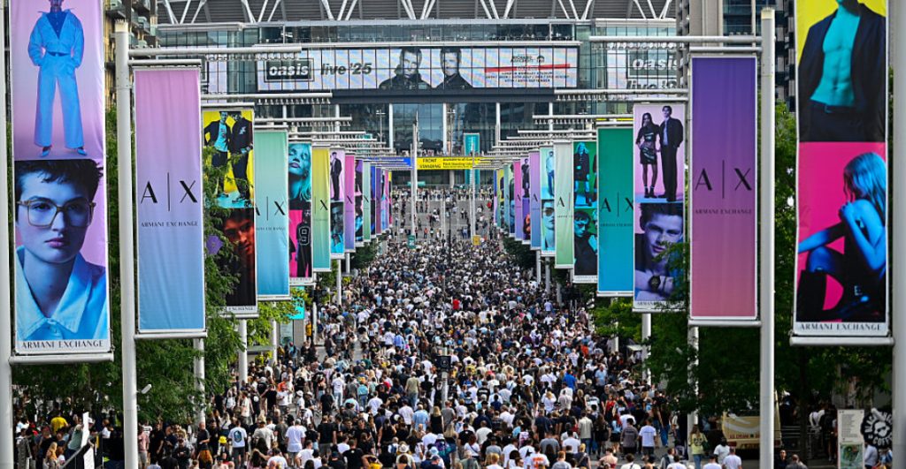 Investigan muerte de fan durante concierto de Oasis en Wembley