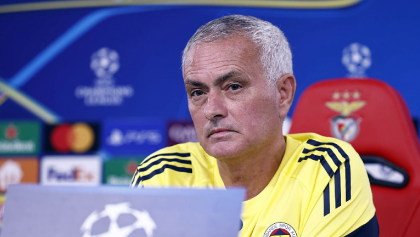 ¿Y Edson Álvarez? Fenerbahce despide a José Mourinho tras ser eliminado de Champions League