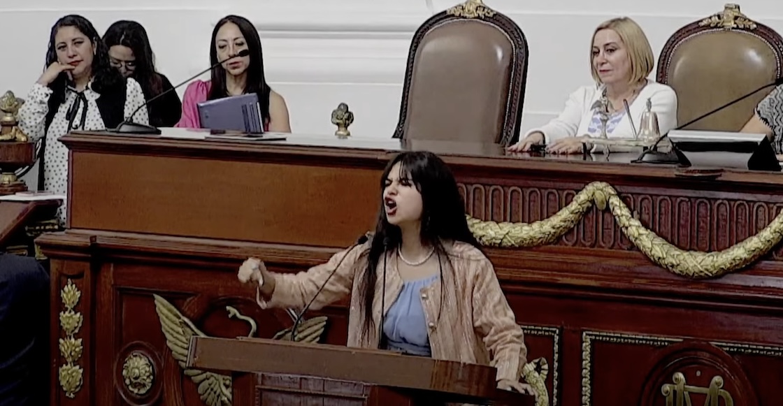 premio-juventud-ana-karen-sotelo-salazar-joven-reclama-cara-diputados-video-discurso-2