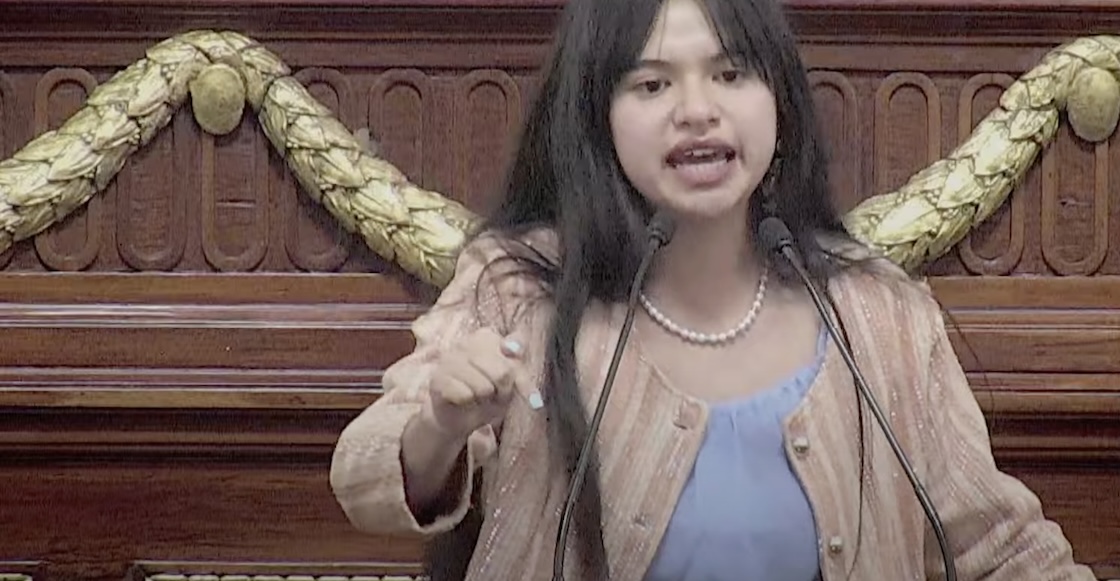 premio-juventud-ana-karen-sotelo-salazar-joven-reclama-cara-diputados-video-discurso-3