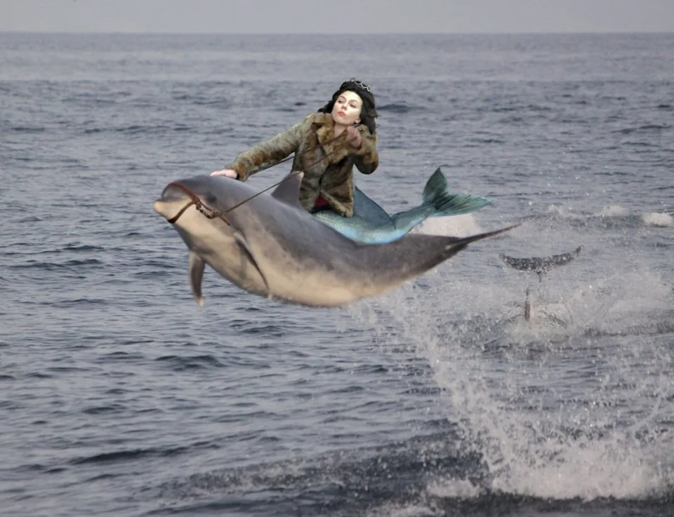 Meme de Scarlett cayéndose