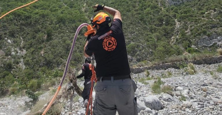 Senderista muere tras caer desde una altura de 30 metros en La Huasteca