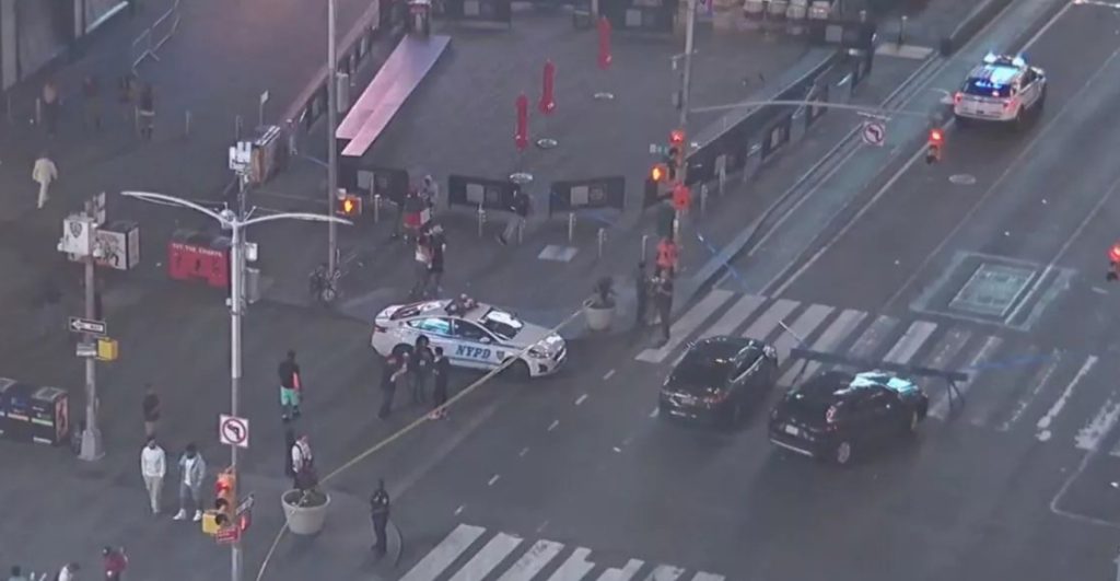 Times Square y Emory: Dos tiroteos en un día en Estados Unidos