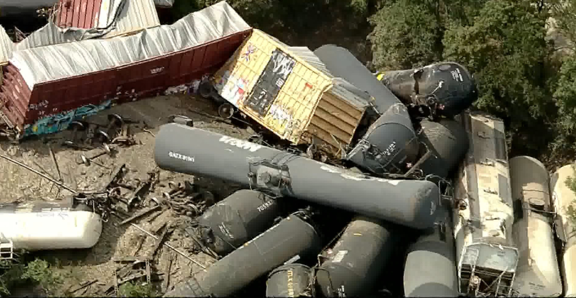 tren-descarrila-texas-transportar-materiales-peligrosos